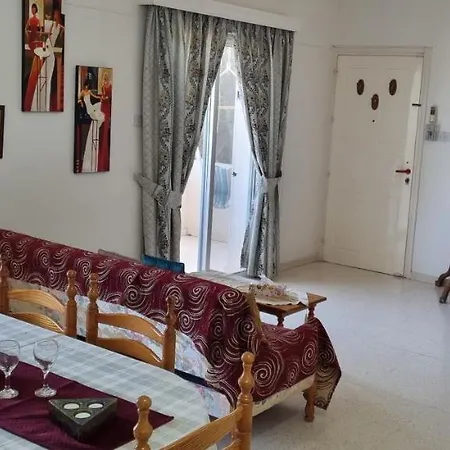Aparthotel Astrofegia Near The Sea Agia Marina (Northern Cyprus)
