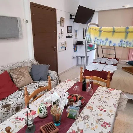 Aparthotel Astrofegia Near The Sea Agia Marina (Northern Cyprus)