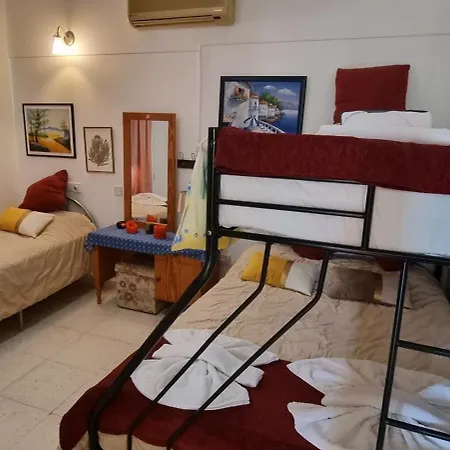 Aparthotel Astrofegia Near The Sea Agia Marina (Northern Cyprus)