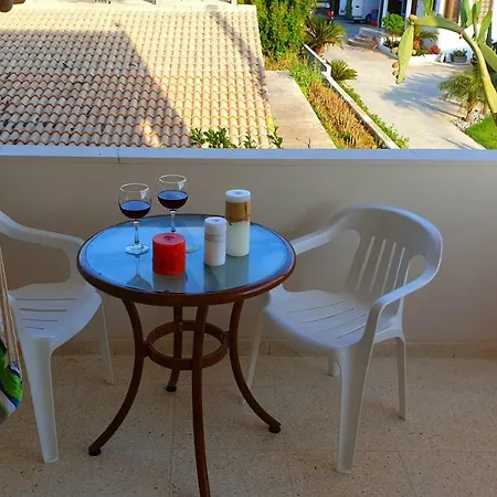 Apart Otel Astrofegia Near The Sea 4*