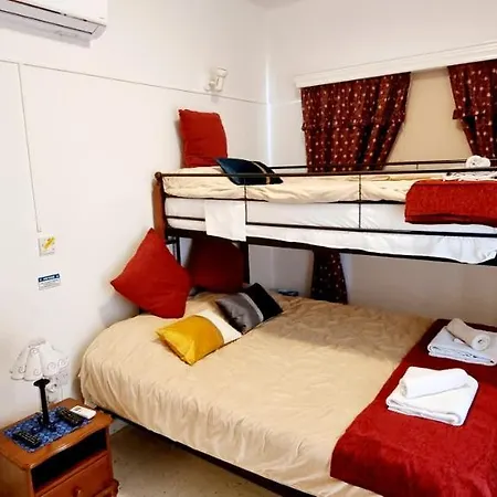 Aparthotel Astrofegia Near The Sea