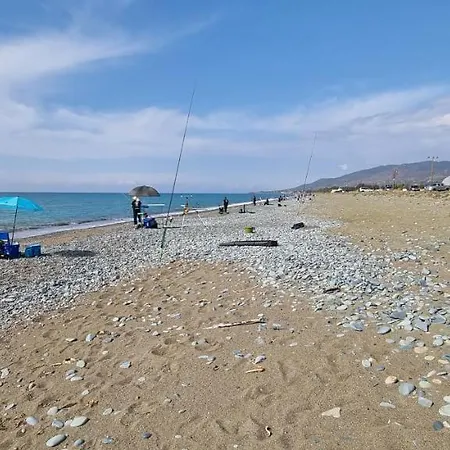 アパートホテル Astrofegia Near The Sea