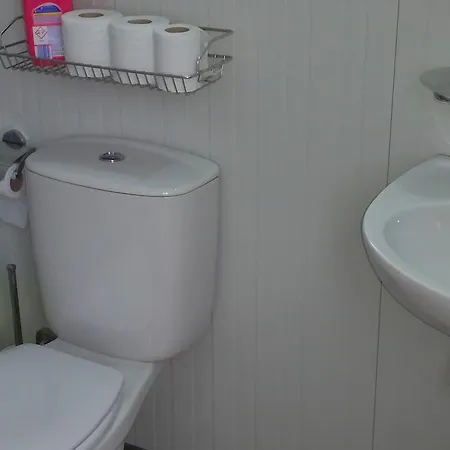 Aparthotel Astrofegia Near The Sea Agia Marina (Northern Cyprus)