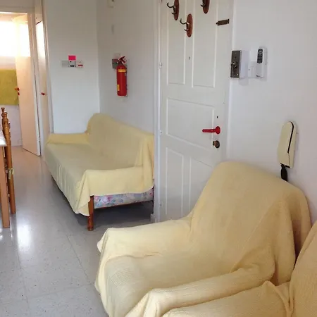 شقة فندقية Astrofegia Near The Sea 4*