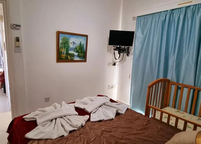 Aparthotel Astrofegia Near The Sea