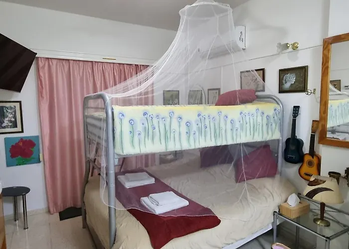 Aparthotel Astrofegia Near The Sea 4*