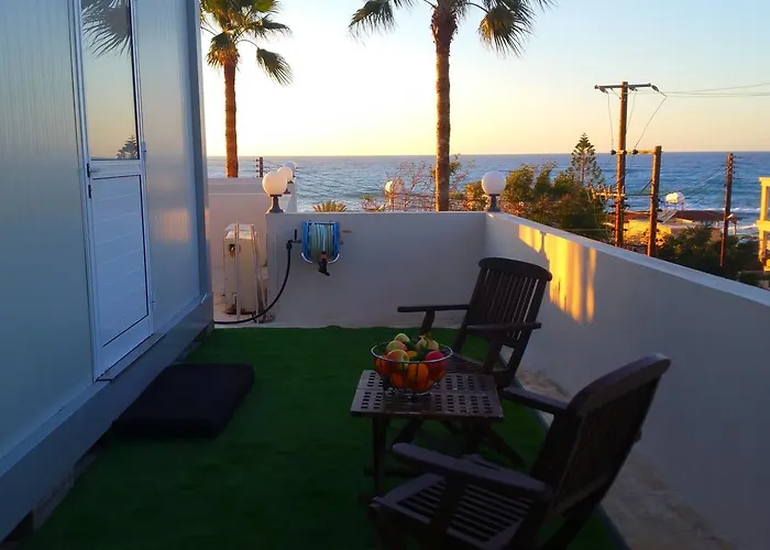 Astrofegia Near The Sea Aparthotel