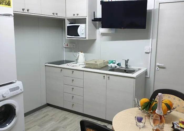 Astrofegia Near The Sea Aparthotel