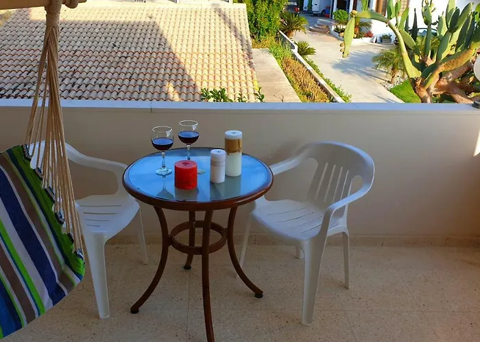 Aparthotel Astrofegia Near The Sea 4*